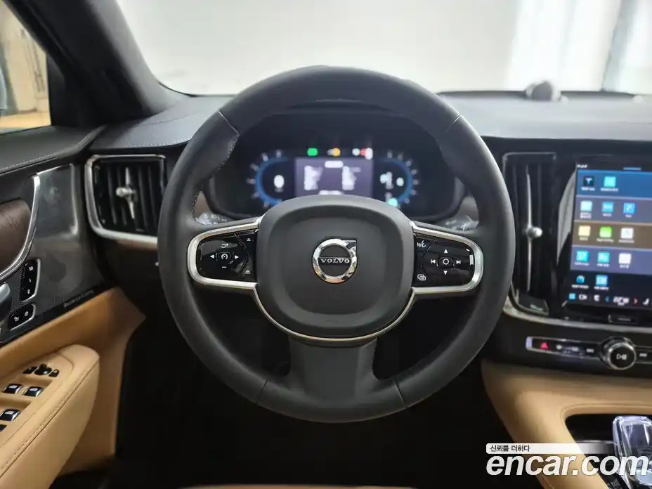 Volvo S90 2024 2.0 гидро в Москве № 230844, фото 14