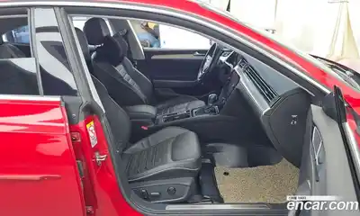 Volkswagen Arteon 2018 2.0 гидро в Москве № 232174, миниатюра 11