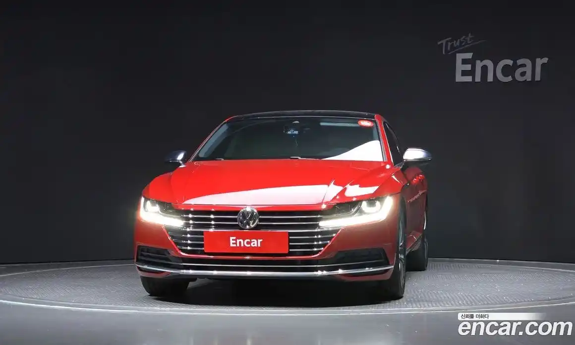 Volkswagen Arteon 2018 2.0 гидро в Москве № 232174, фото 3