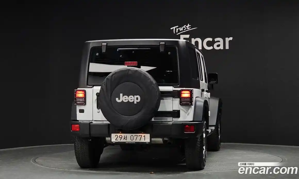 Jeep Wrangler 2016 3.6 гидро в Москве № 232322, фото 4