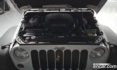 Jeep Wrangler 2016 3.6 гидро в Москве № 232322, миниатюра 6