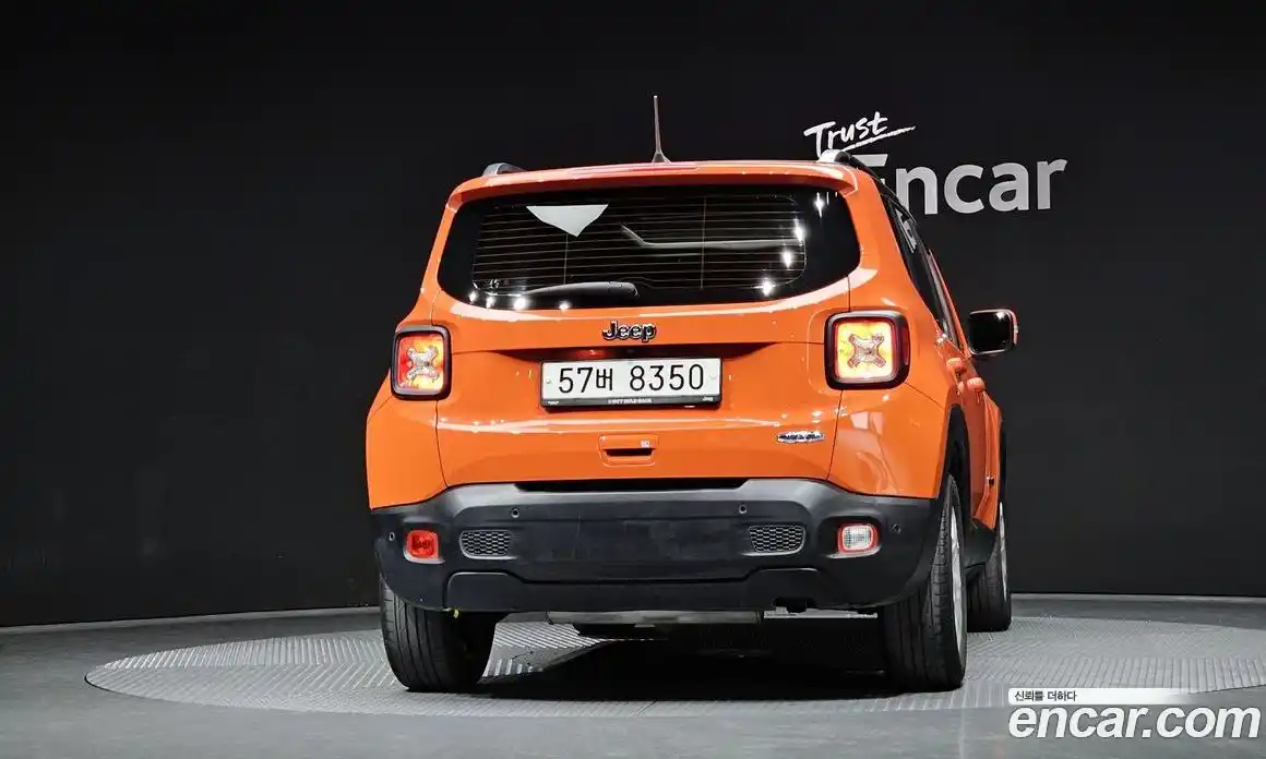 Jeep Renegade 2018 2.4 гидро в Москве № 232443, фото 4