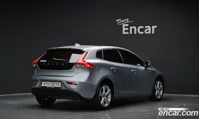 Volvo V40 2016 2.0 гидро в Москве № 250919, миниатюра 2