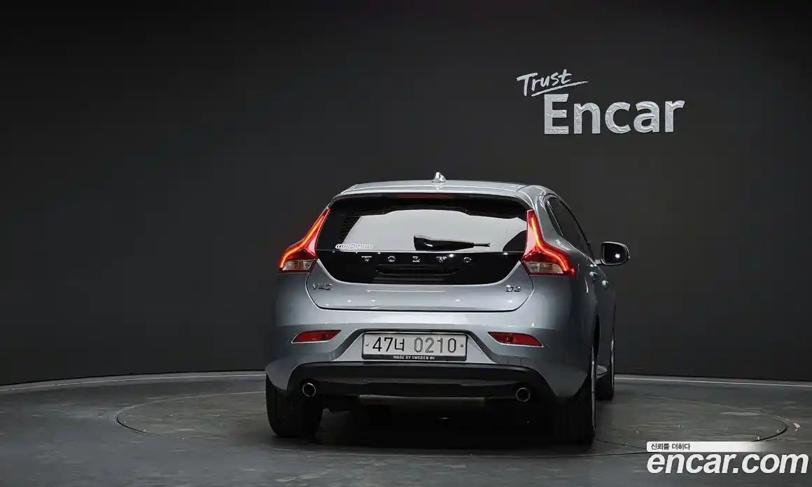 Volvo V40 2016 2.0 гидро в Москве № 250919, фото 4