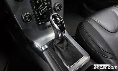 Volvo V40 2016 2.0 гидро в Москве № 250919, миниатюра 9