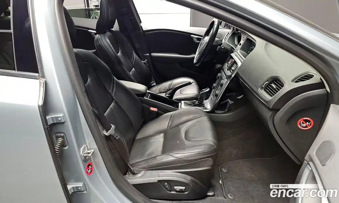 Volvo V40 2016 2.0 гидро в Москве № 250919, фото 10