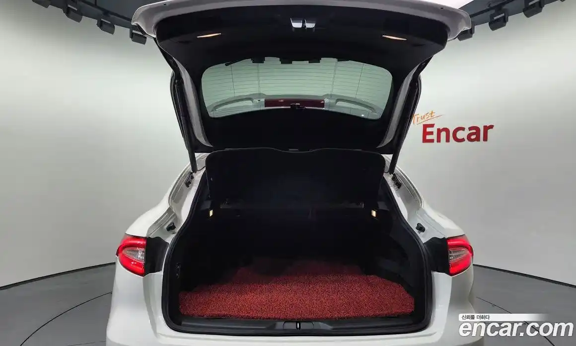 Maserati Levante 2017 3.0 гидро в Москве № 255909, фото 20