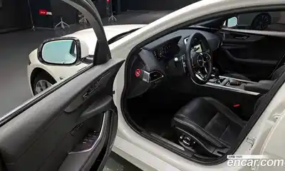 Jaguar XE 2020 2.0 гидро в Москве № 256046, миниатюра 11