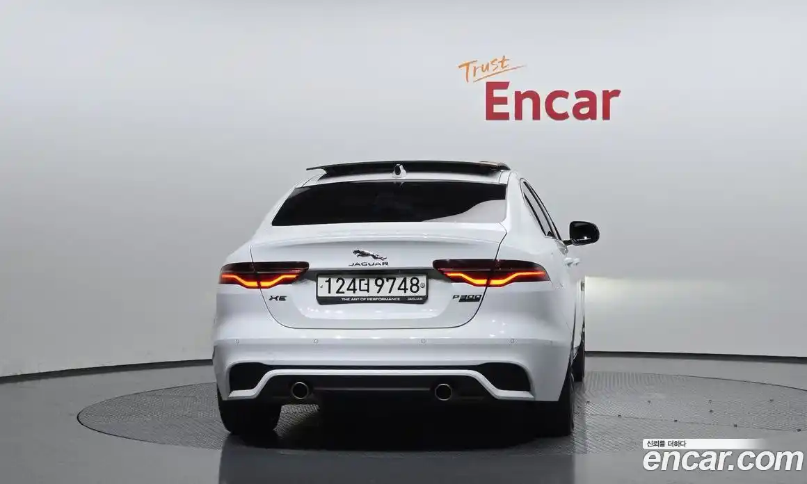Jaguar XE 2020 2.0 гидро в Москве № 256046, фото 4