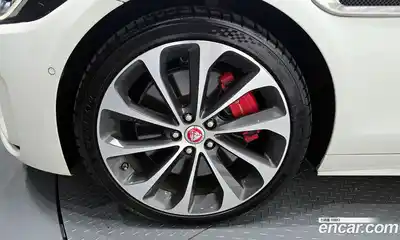Jaguar XE 2020 2.0 гидро в Москве № 256046, миниатюра 5