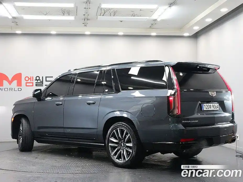 Cadillac Escalade 2021 6.2 гидро в Москве № 256541, фото 3