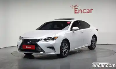 Lexus ES, 2017