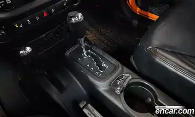 Jeep Wrangler 2013 2.8 гидро в Москве № 278633, миниатюра 9