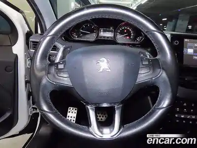 Peugeot 2008 2015 1.6 робот в Москве № 284558, миниатюра 8
