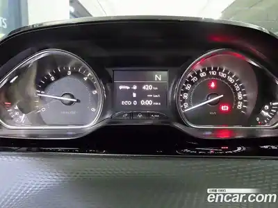 Peugeot 2008 2015 1.6 робот в Москве № 284558, миниатюра 9