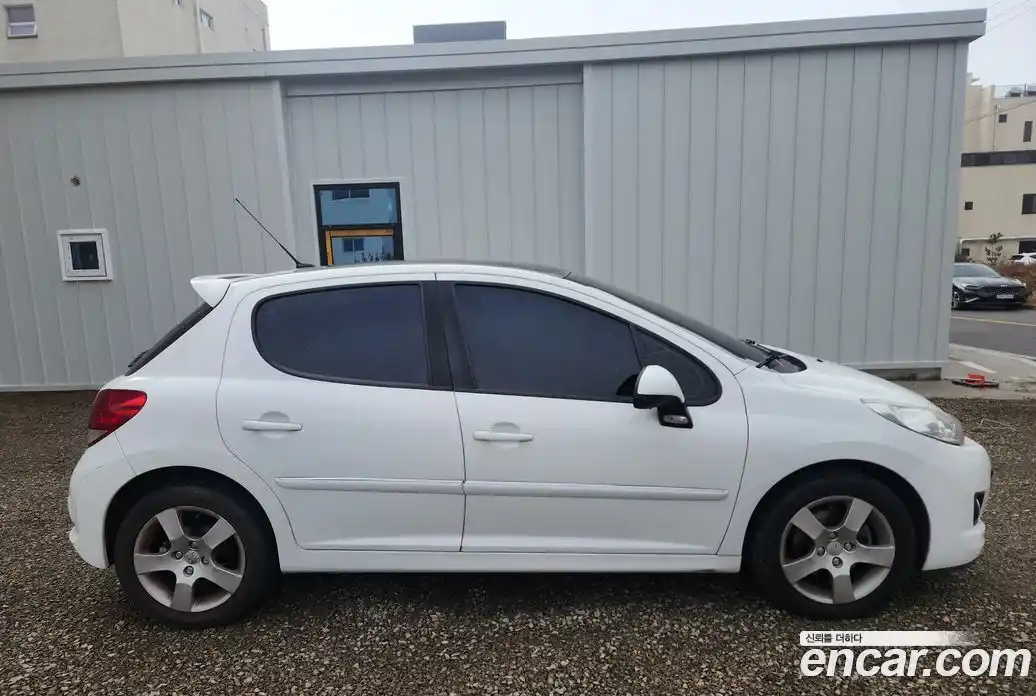 Peugeot 207 2011 1.6 гидро в Москве № 287998, фото 4