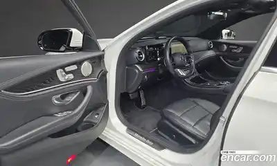 Mercedes-Benz E-Class 2022 1.9 гидро, миниатюра 11