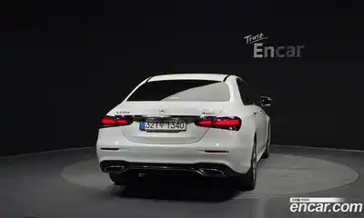 Mercedes-Benz E-Class 2022 1.9 гидро, миниатюра 4