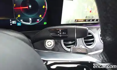 Mercedes-Benz E-Class 2022 1.9 гидро, миниатюра 9