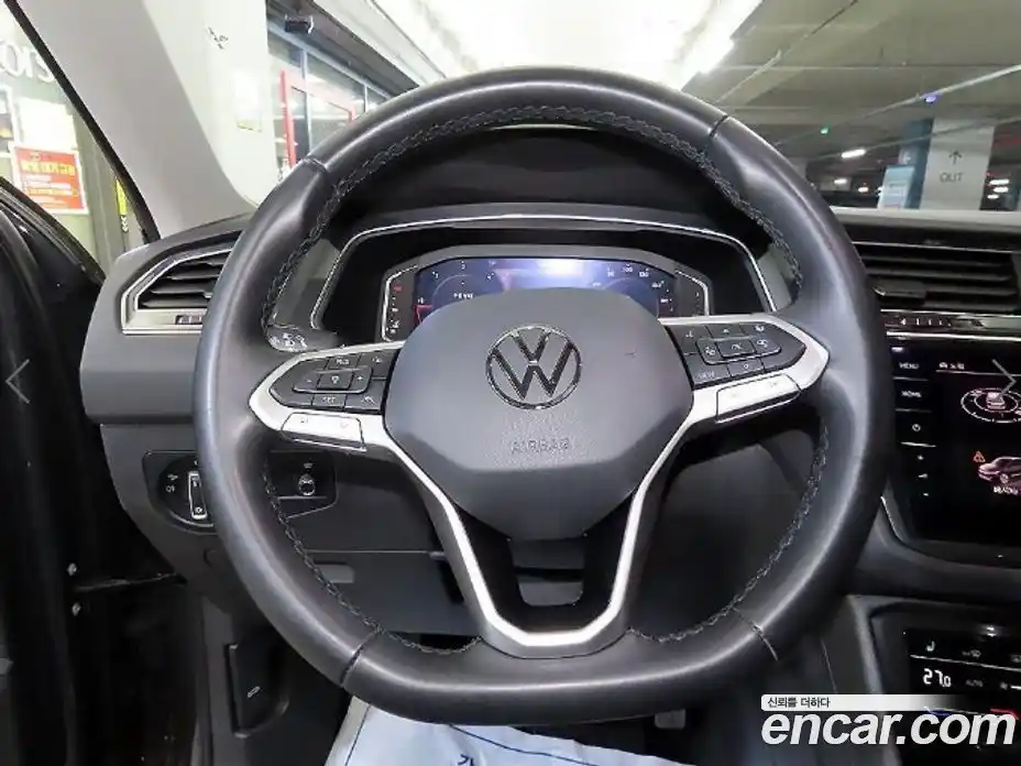 Volkswagen Tiguan 2021 2.0 гидро в Москве № 359159, фото 8