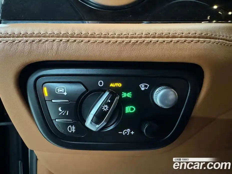 Bentley Bentayga 2020 4.0 гидро в Москве № 366451, фото 17