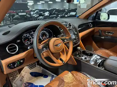 Bentley Bentayga 2020 4.0 гидро в Москве № 366451, миниатюра 4