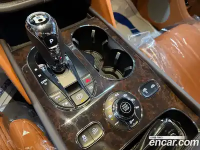 Bentley Bentayga 2020 4.0 гидро в Москве № 366451, миниатюра 10