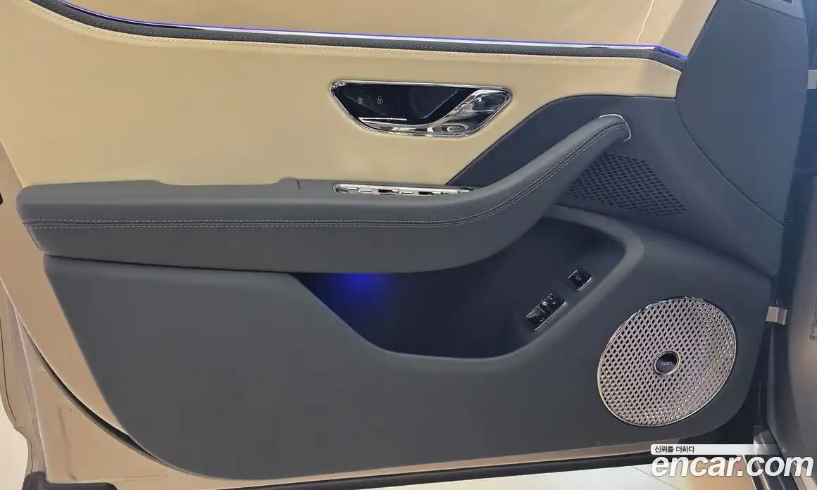 Bentley Flying Spur 2024 4.0 гидро в Москве № 387252, фото 14