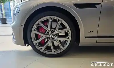 Bentley Flying Spur 2024 4.0 гидро в Москве № 387252, миниатюра 3