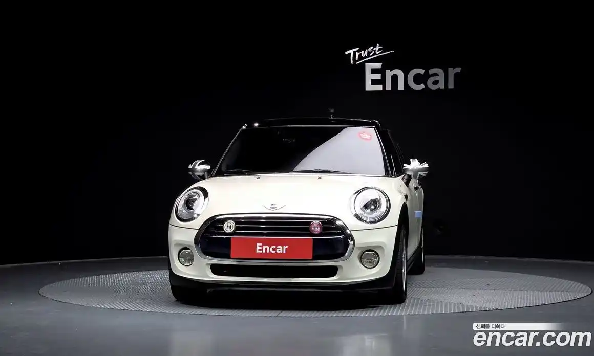 Mini Cooper 2016 1.5 гидро в Москве № 546541, фото 3