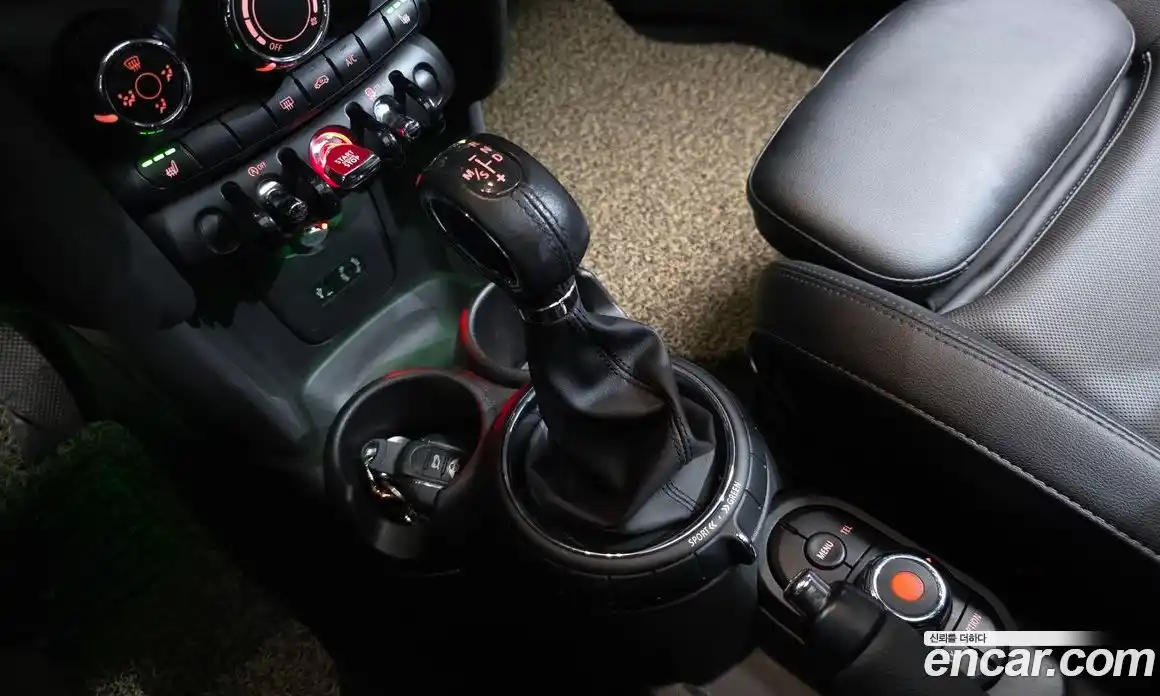 Mini Cooper 2016 1.5 гидро в Москве № 546541, фото 9