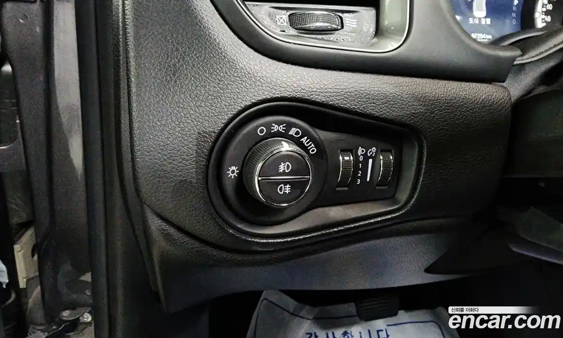 Jeep Renegade 2019 2.4 гидро в Москве № 609669, фото 14