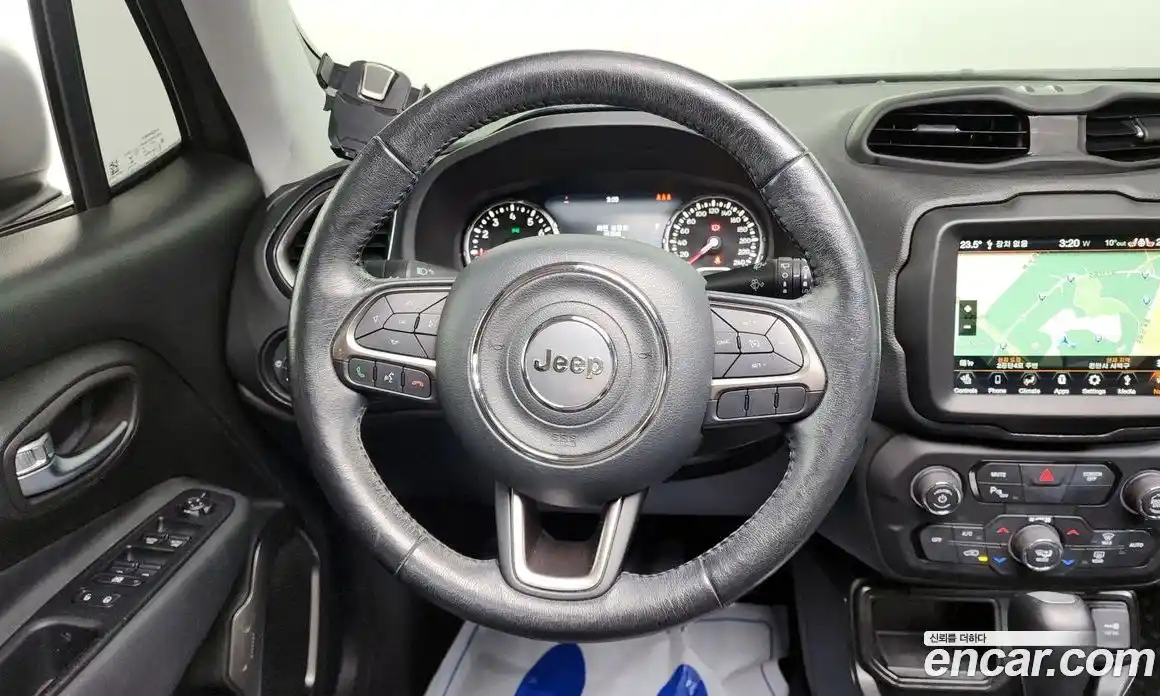 Jeep Renegade 2019 2.4 гидро в Москве № 609669, фото 15