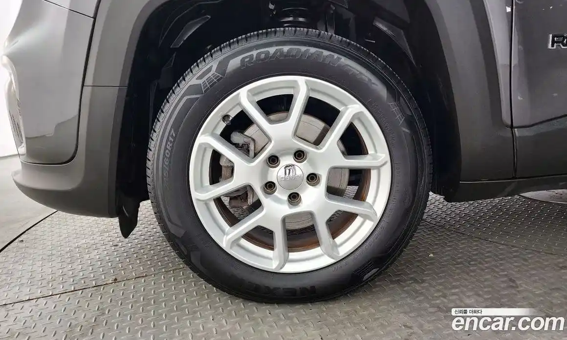 Jeep Renegade 2019 2.4 гидро в Москве № 609669, фото 5