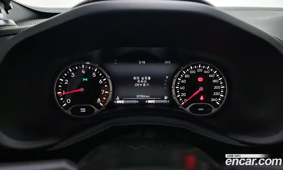 Jeep Renegade 2019 2.4 гидро в Москве № 609669, фото 8