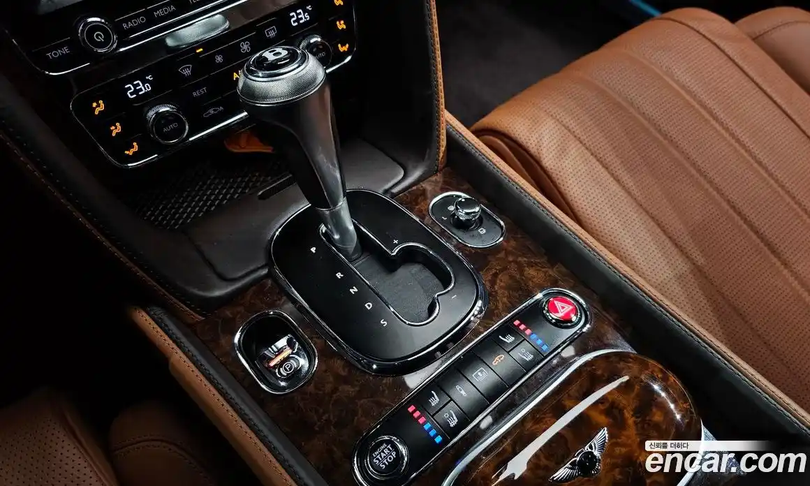 Bentley Flying Spur 2016 4.0 гидро в Москве № 611616, фото 9