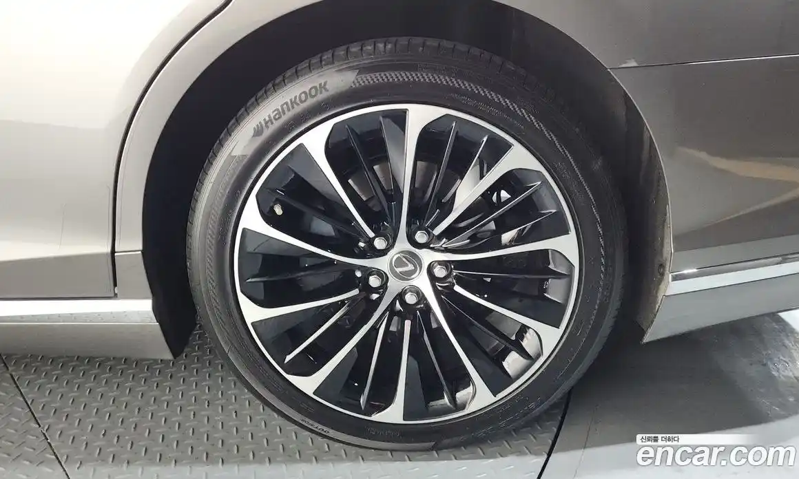 Lexus LS 2022 3.4 гидро в Москве № 628517, фото 4