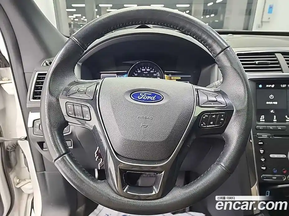 Ford Explorer 2018 2.3 гидро в Москве № 748177, фото 9