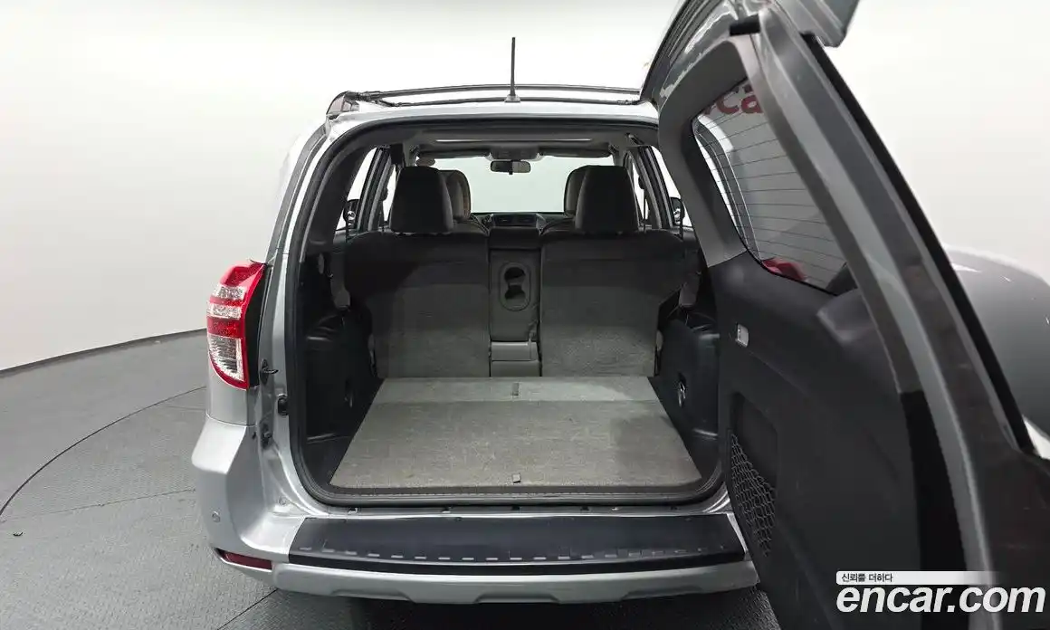 Toyota RAV4 2012 2.5 гидро в Москве № 750287, фото 19