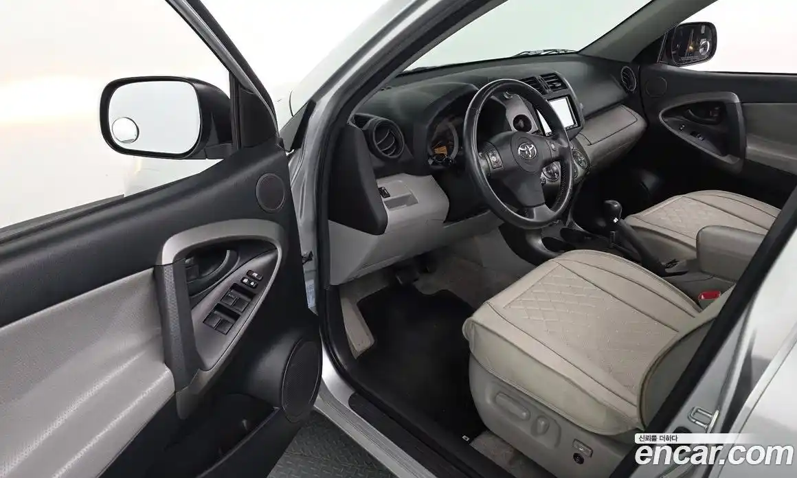 Toyota RAV4 2012 2.5 гидро в Москве № 750287, фото 10