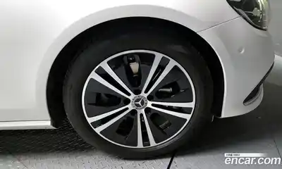 Mercedes-Benz E-Class 2021 2.0 гидро, миниатюра 5