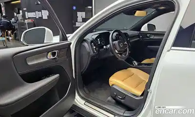 Volvo XC40 2021 2.0 гидро в Москве № 801935, миниатюра 11