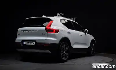 Volvo XC40 2021 2.0 гидро в Москве № 801935, миниатюра 2