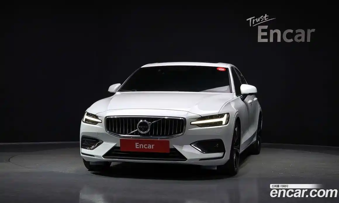 Volvo S60 2020 2.0 гидро в Москве № 824014, фото 3