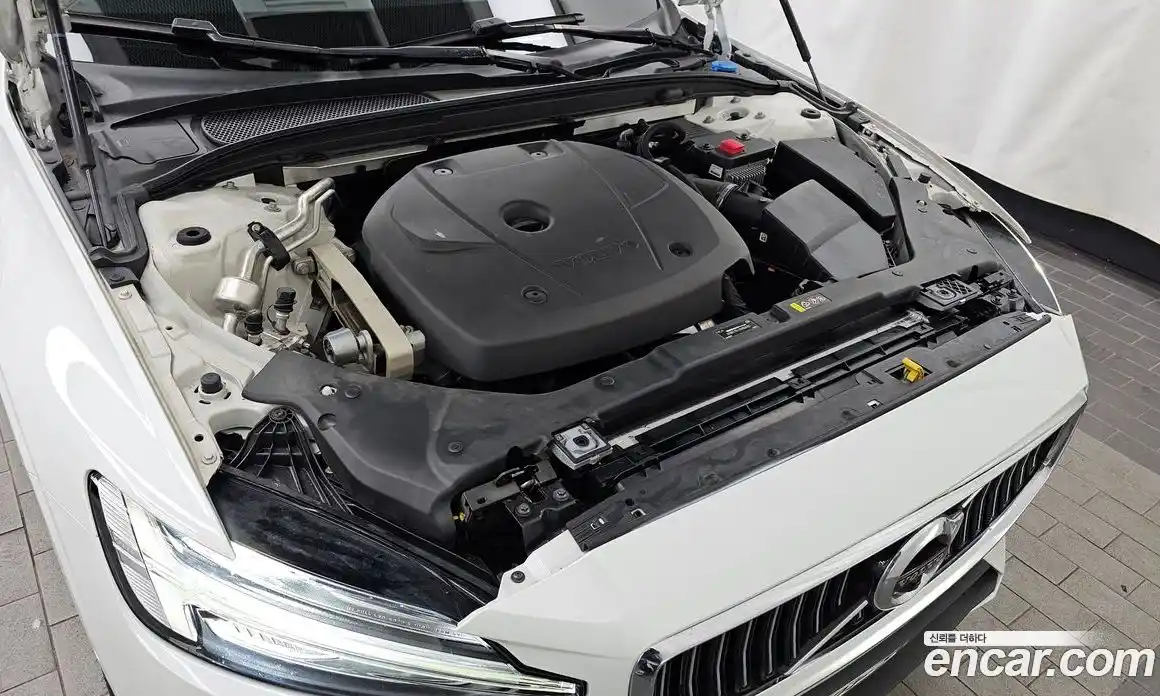 Volvo S60 2020 2.0 гидро в Москве № 824014, фото 6