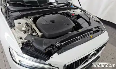 Volvo S60 2020 2.0 гидро в Москве № 824014, миниатюра 6