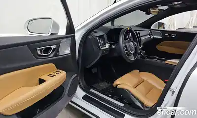 Volvo S60 2020 2.0 гидро в Москве № 824014, миниатюра 10