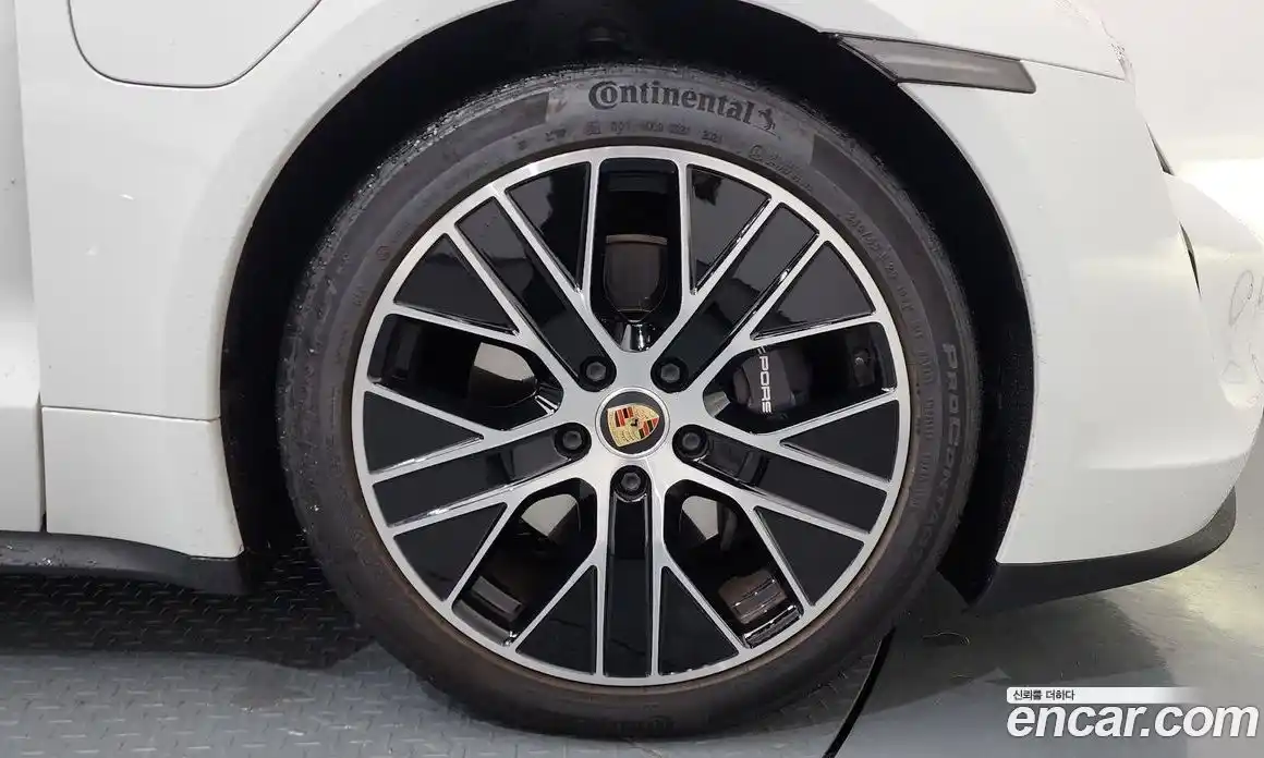 Porsche Taycan 2022 0.1 гидро в Москве № 824194, фото 5