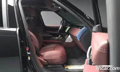 Land Rover Range-Rover 2024 4.4 гидро в Москве № 824665, миниатюра 11