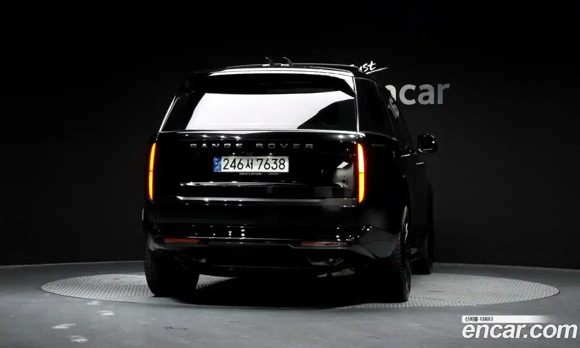 Land Rover Range-Rover 2024 4.4 гидро в Москве № 824665, фото 4